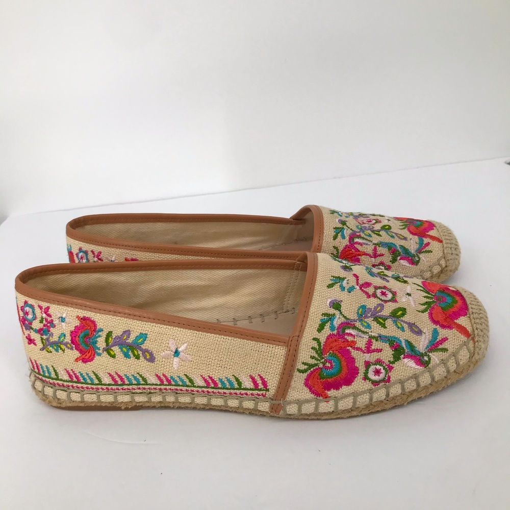 Gianni Bini Floral Embroidered Beige Espadrilles